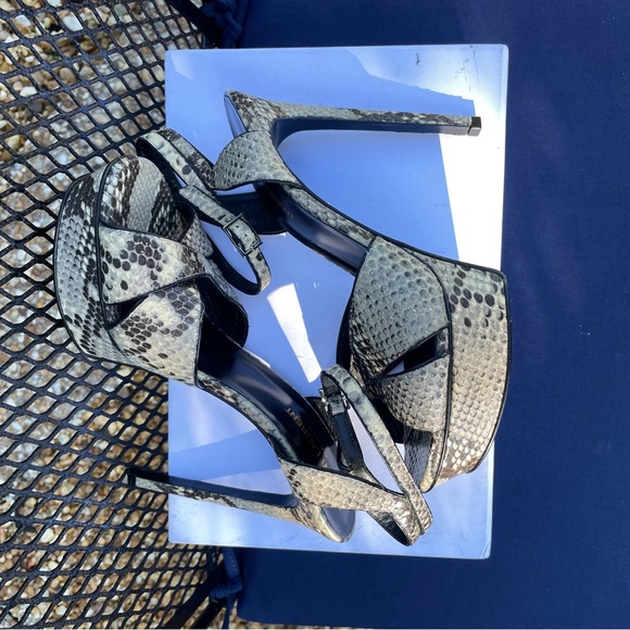 YSL Saint Laurent Python Bianca Platform 39.5 / 9.5 - Picture 2 of 5